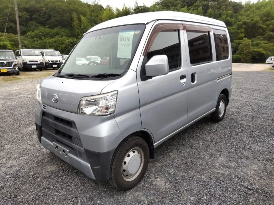 Daihatsu Hijet Cargo S321V 2018